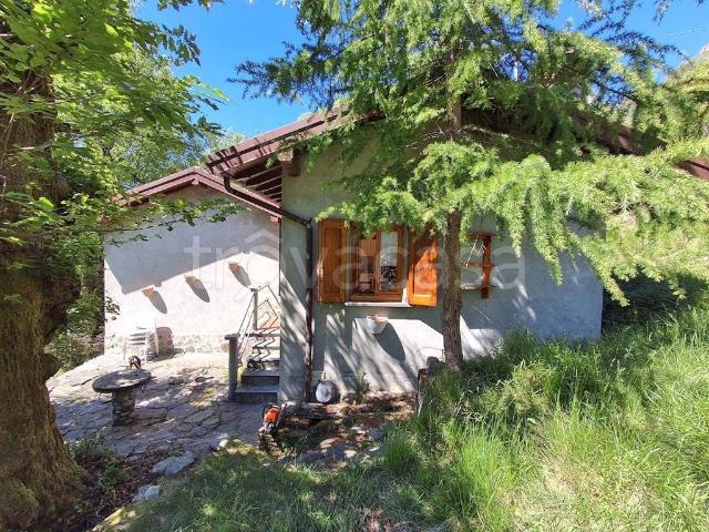 Rustico in vendita a Plesio, Lombardia