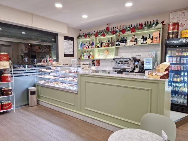 Locale Commerciale in vendita a Sesto Fiorentino, Toscana