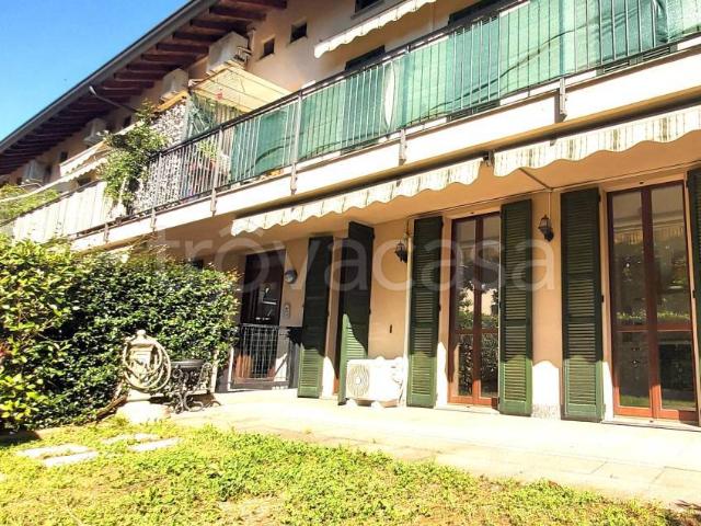 Appartamento in vendita a Solaro, Lombardia