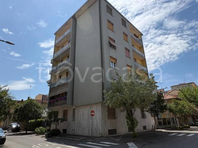 Appartamento in vendita a Voghera, Lombardia