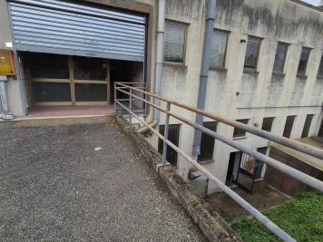 Capannone in vendita a Unione di Comuni Valdarno e Valdisieve, Rufina