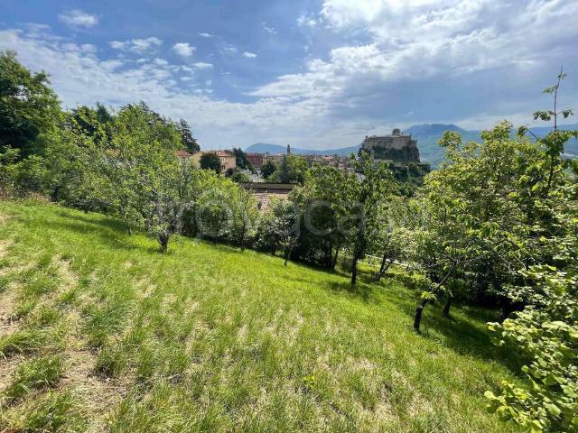 Villa Indipendente in vendita a Bardi, Parma