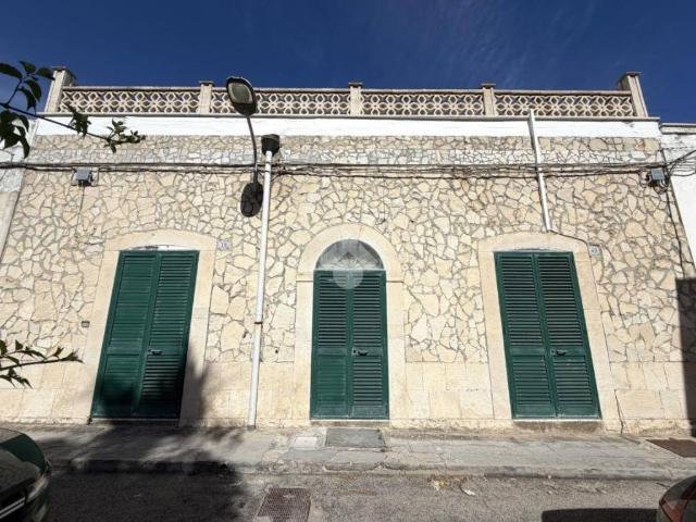 Villa Indipendente in vendita a Municipio 5, Puglia