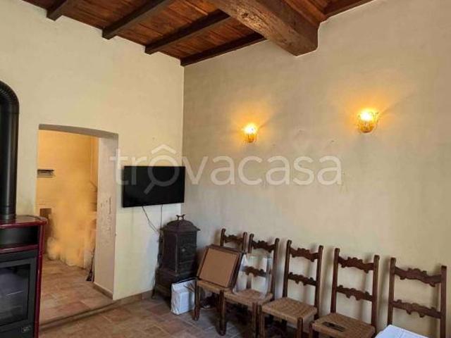 Villa Indipendente in vendita a Borgolavezzaro, Novara