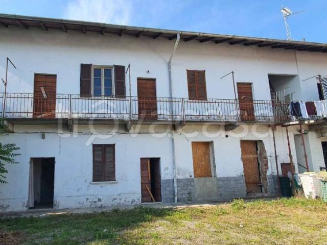 Villa Indipendente in vendita a Busto Arsizio, Lombardia