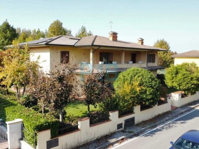 Villa Indipendente in vendita a Capriano Del Colle, Lombardia