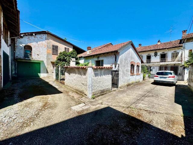 Villa Indipendente in vendita a Piemonte, Vercelli