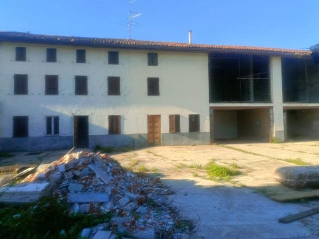 Villa Indipendente in vendita a Piemonte, Alessandria