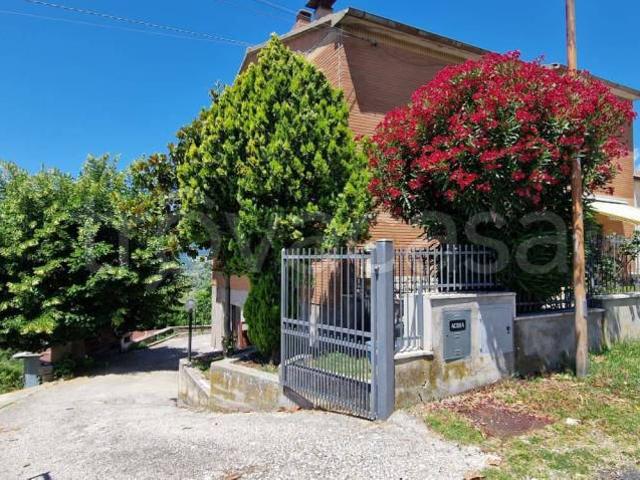 Villa Indipendente in vendita a Collelungo, Casaprota