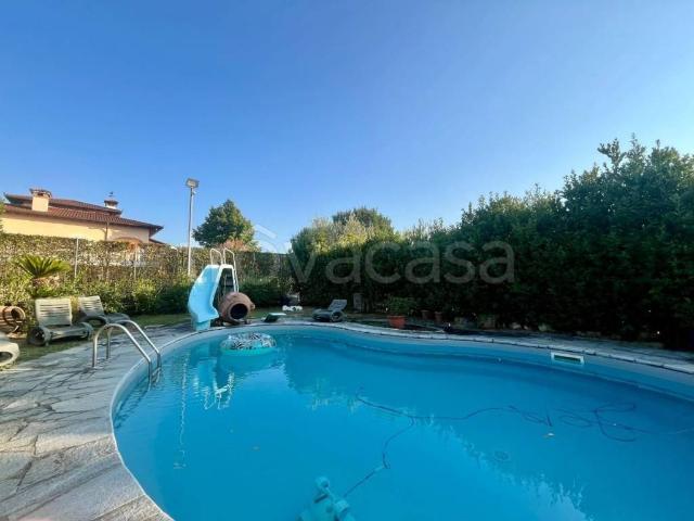 Villa Indipendente in vendita a Larciano, Castelmartini