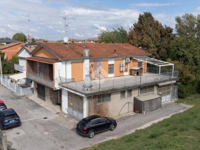 Villa Indipendente in vendita a Unione Alto Ferrarese, Cento