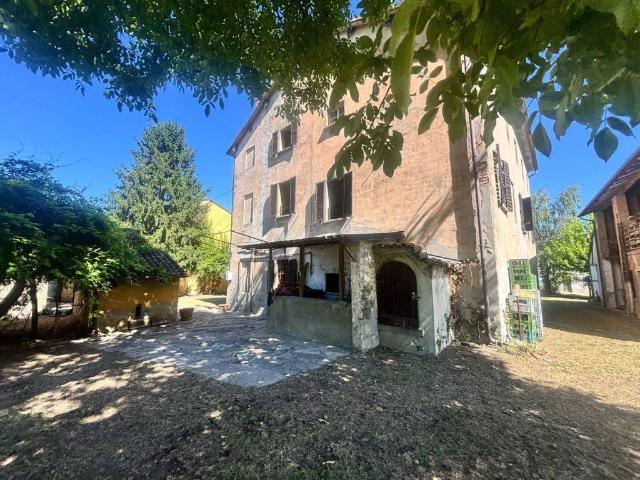 Villa Indipendente in vendita a Cigognola, Lombardia