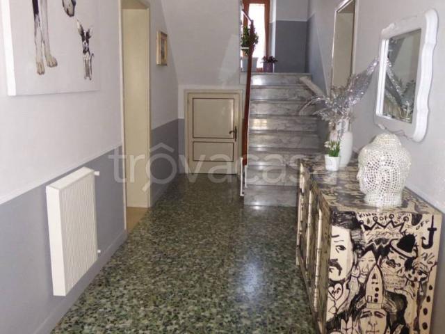 Villa Indipendente in vendita a Colledimezzo, Abruzzo