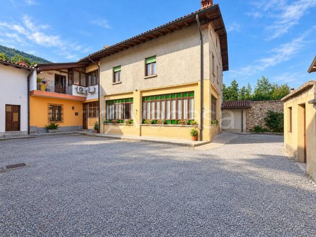 Villa Indipendente in vendita a Colombaro, Corte Franca