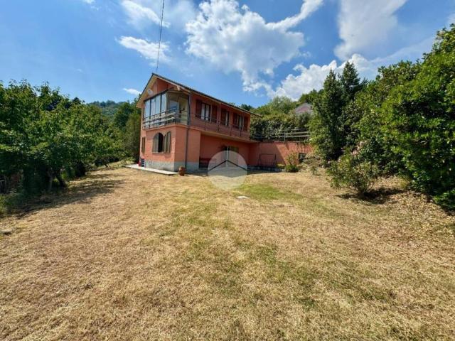 Villa Indipendente in vendita a Varese Ligure, Liguria