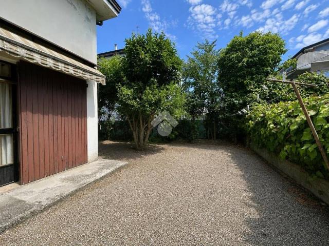 Villa Indipendente in vendita a Pianura Reggiana, Re