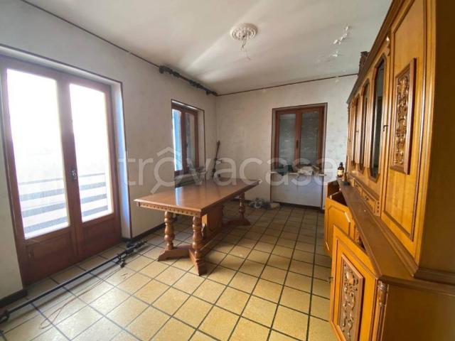 Villa Indipendente in vendita a Grand-Vert, Donnas