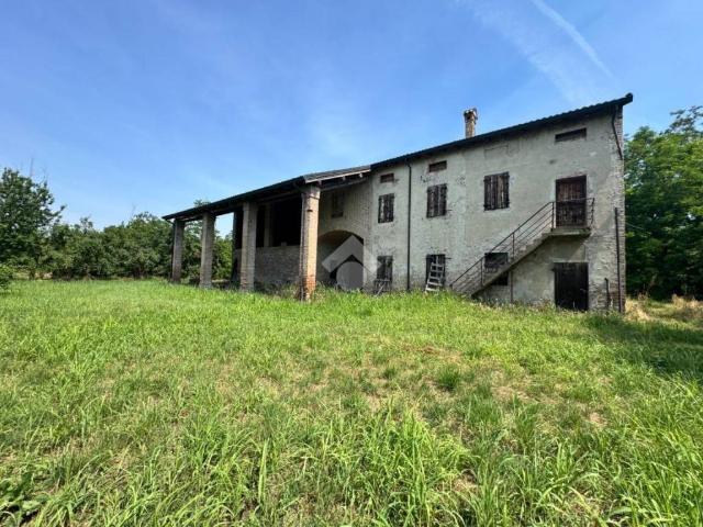 Villa Indipendente in vendita a Fontevivo, Reggio Emilia