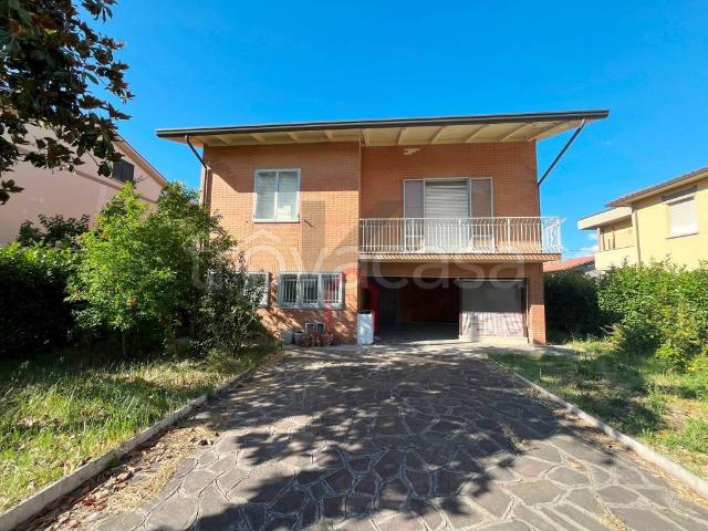 Villa Indipendente in vendita a Unione di Comuni della Romagna Forlivese, Quattro