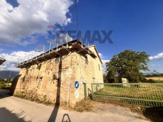 Villa Indipendente in vendita a Montefalco, Umbria
