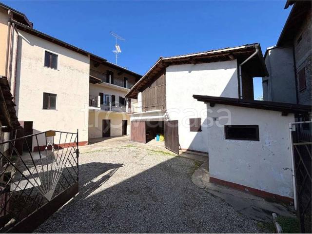 Villa Indipendente in vendita a Revislate, Novara