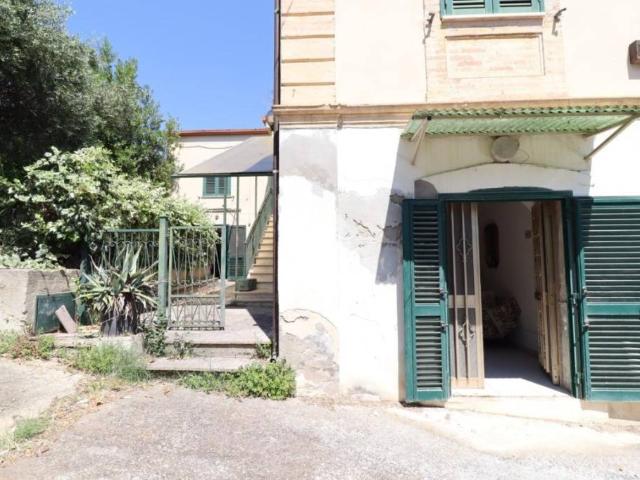 Villa Indipendente in vendita a Giulianova, Abruzzo