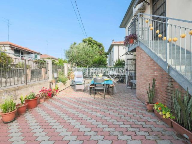 Villa Indipendente in vendita a Nuovo Circondario Imolese, Imola