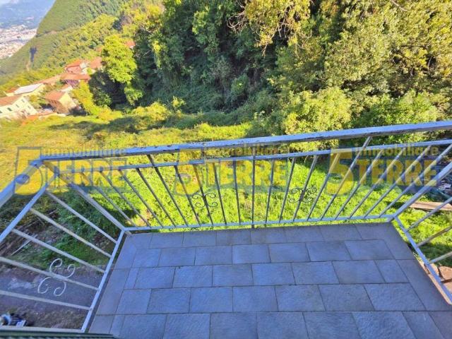 Villa Indipendente in vendita a Biassa, La Spezia