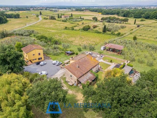 Villa Indipendente in vendita a Lamporecchio, Toscana