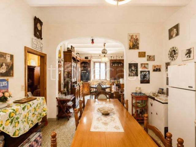 Villa Indipendente in vendita a Castello di Cireglio, Pistoia