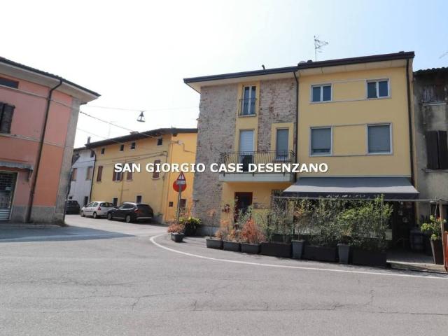 Villa Indipendente in vendita a Lonato, Lombardia