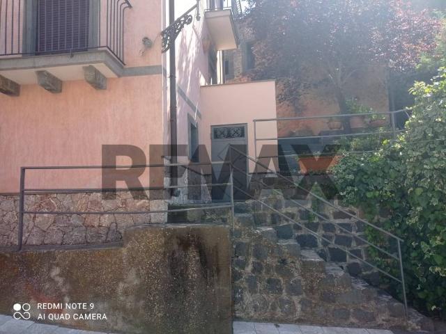 Villa Indipendente in vendita a Malvagna, Sicilia