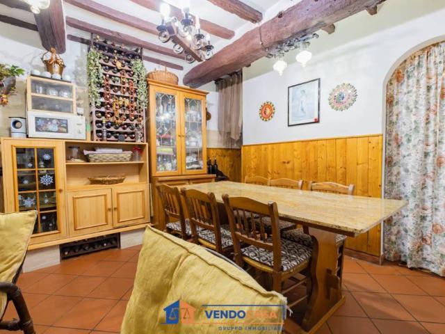 Villa Indipendente in vendita a Altagnana, Massa