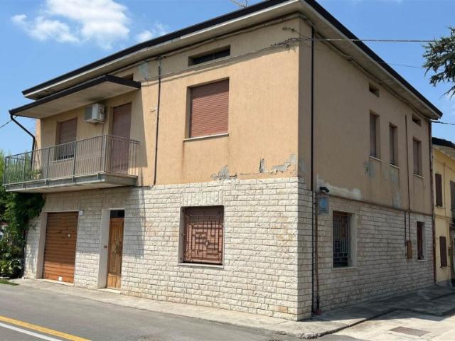 Villa Indipendente in vendita a Unione Comuni Modenesi Area Nord, Medolla