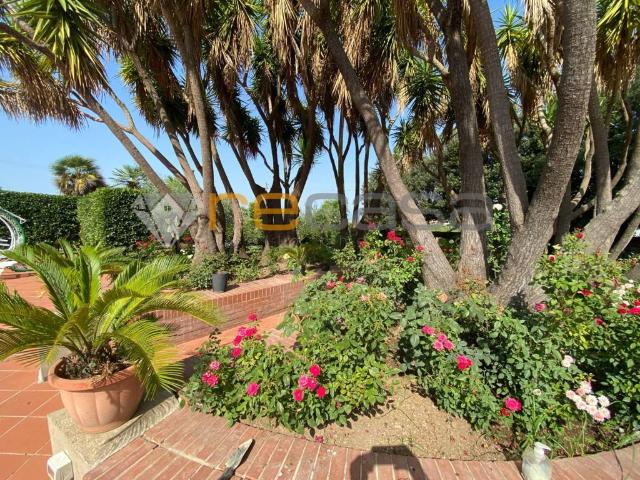 Villa Indipendente in vendita a Montecorvino Pugliano, Campania