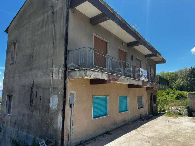 Villa Indipendente in vendita a Montefalcione, Campania