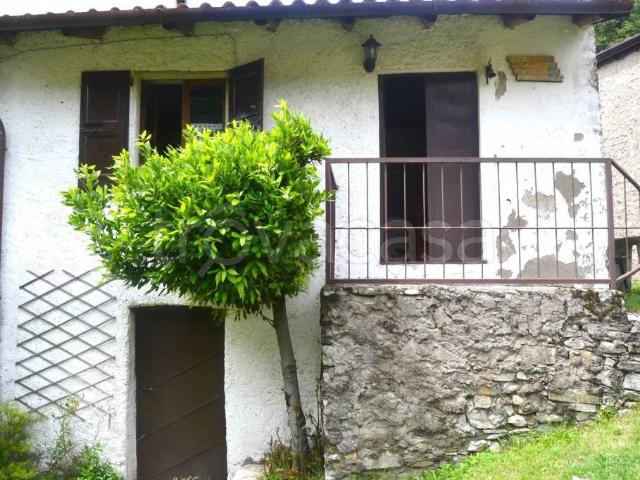 Villa Indipendente in vendita a Torno, Lombardia