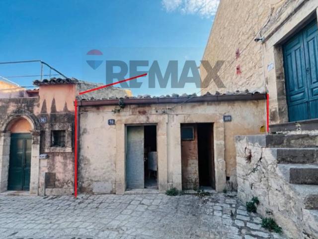 Villa Indipendente in vendita a Monterosso Almo, Sicilia