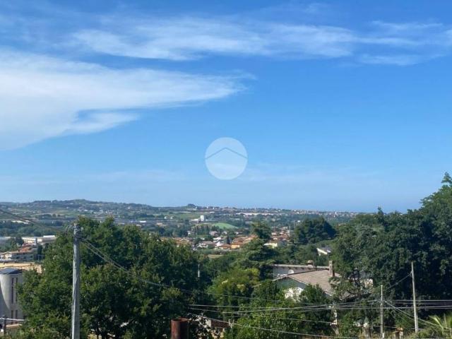 Villa Indipendente in vendita a Montesilvano, Abruzzo