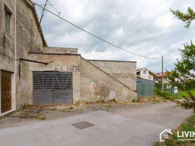 Villa Indipendente in vendita a Montesilvano, Abruzzo