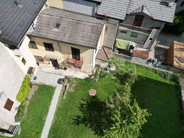 Villa Indipendente in vendita a Morbegno, Lombardia