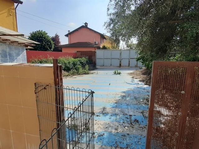 Villa Indipendente in vendita a Mortara, Pavia