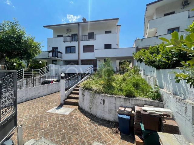 Villa Indipendente in vendita a Santa Barbara / Korošci, Muggiò