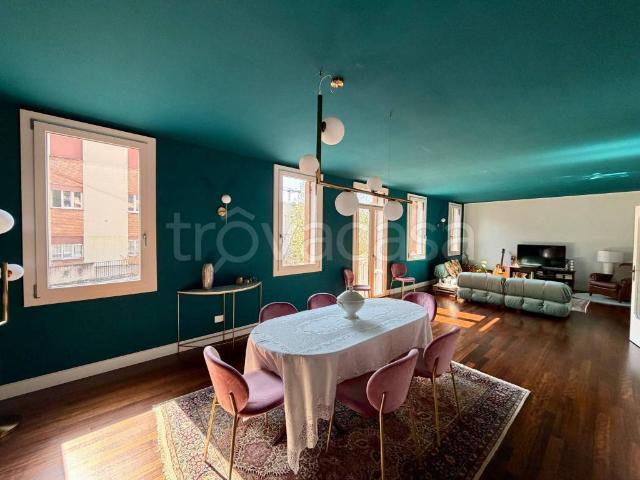 Villa Indipendente in vendita a Stanga, Padova