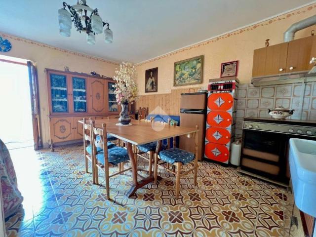Villa Indipendente in vendita a Piemonte, Asti