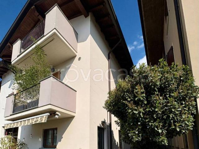 Villa Indipendente in vendita a Pontoglio, Lombardia