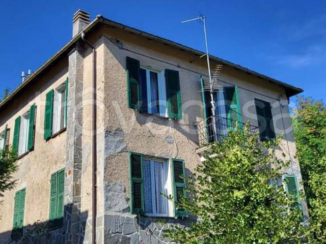 Villa Indipendente in vendita a Rezzoaglio, Liguria