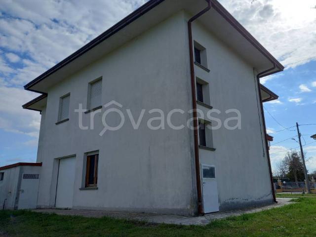 Villa Indipendente in vendita a Rimini, Reggio Emilia