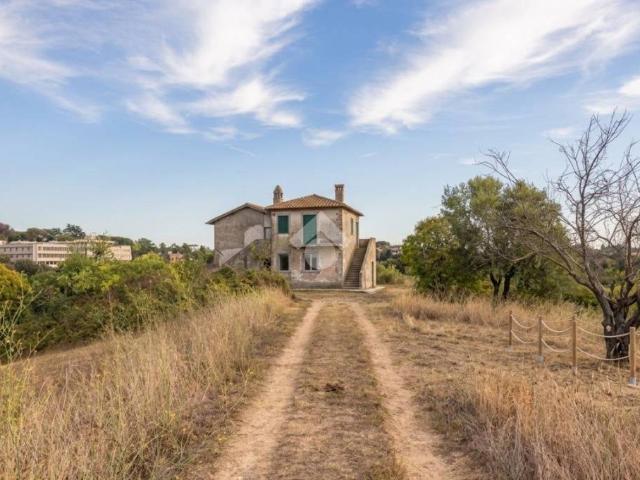 Rustico in vendita a Municipio Roma XII, Roma