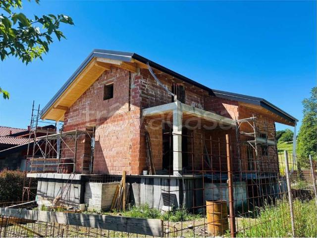 Villa Indipendente in vendita a San Fermo Della Battaglia, Lombardia